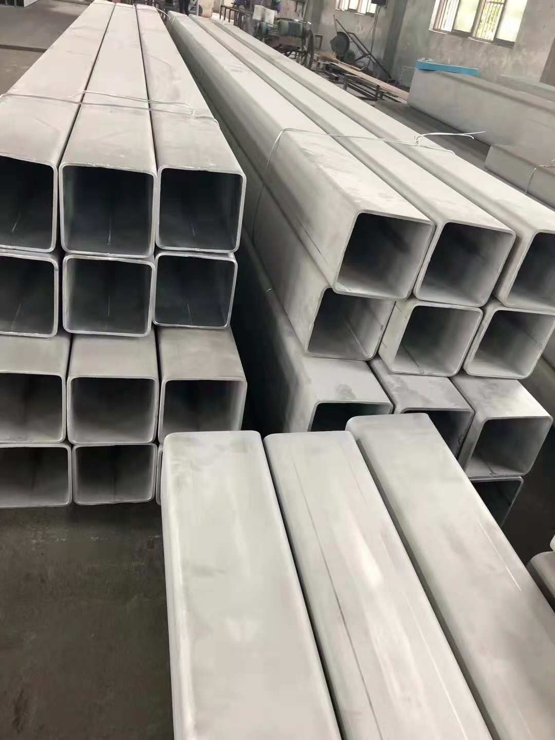 2205